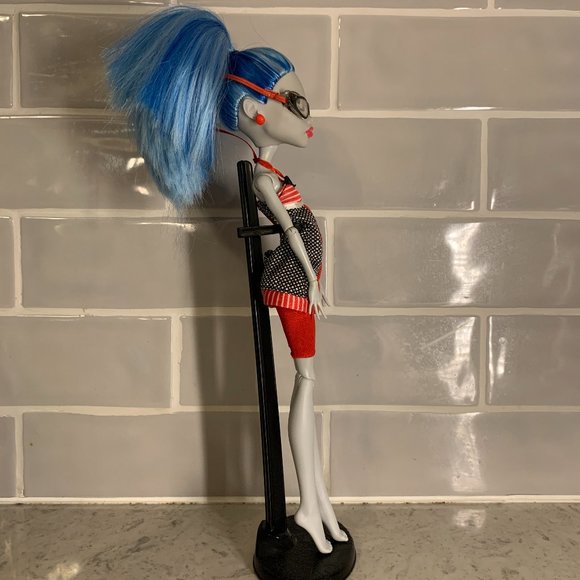 2008 Monster High Ghoulia Yelps Deaducation Doll - READ DESCRIPTION - Picture 3 of 4